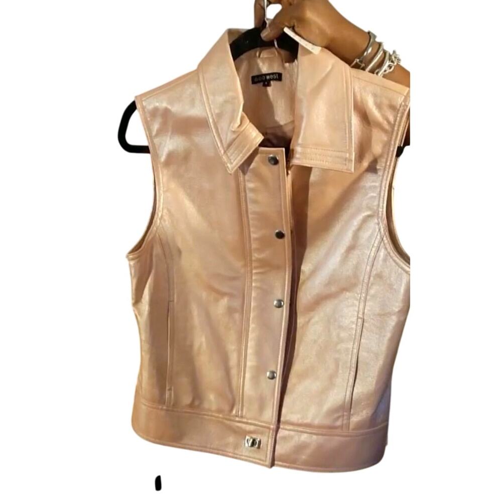 $279 S600 West Pearlescent Pale Pink Leather Vest Small NWOT - Picture 4 of 5